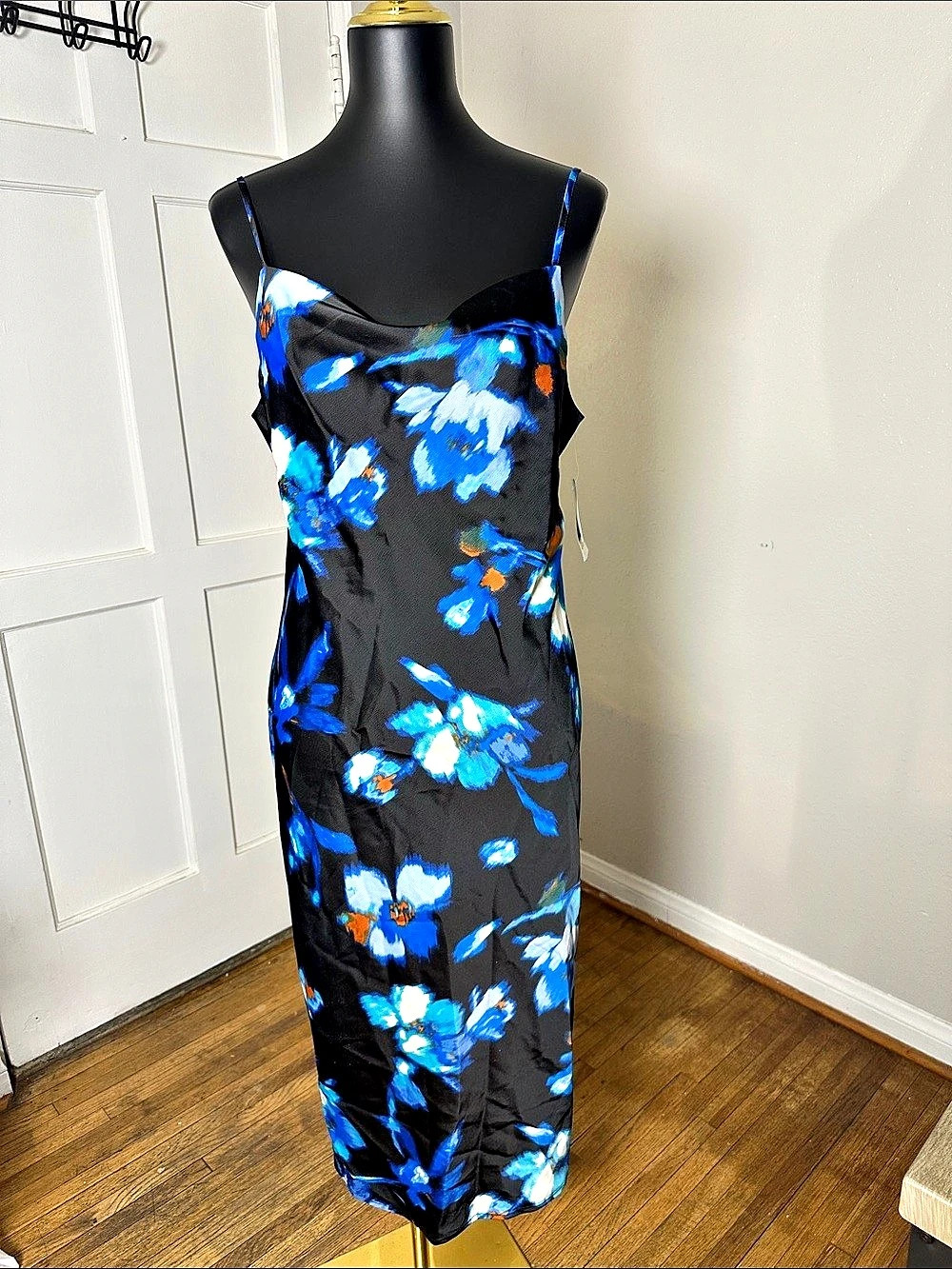 Bar III Slip Dress Floral Maxi in Black & Blue Size Large NWT